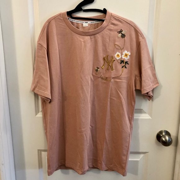 MLB Tops - 🥳 3 for $50 Bundle Deal! Pink embroidered "NY Yankees" tee shirt